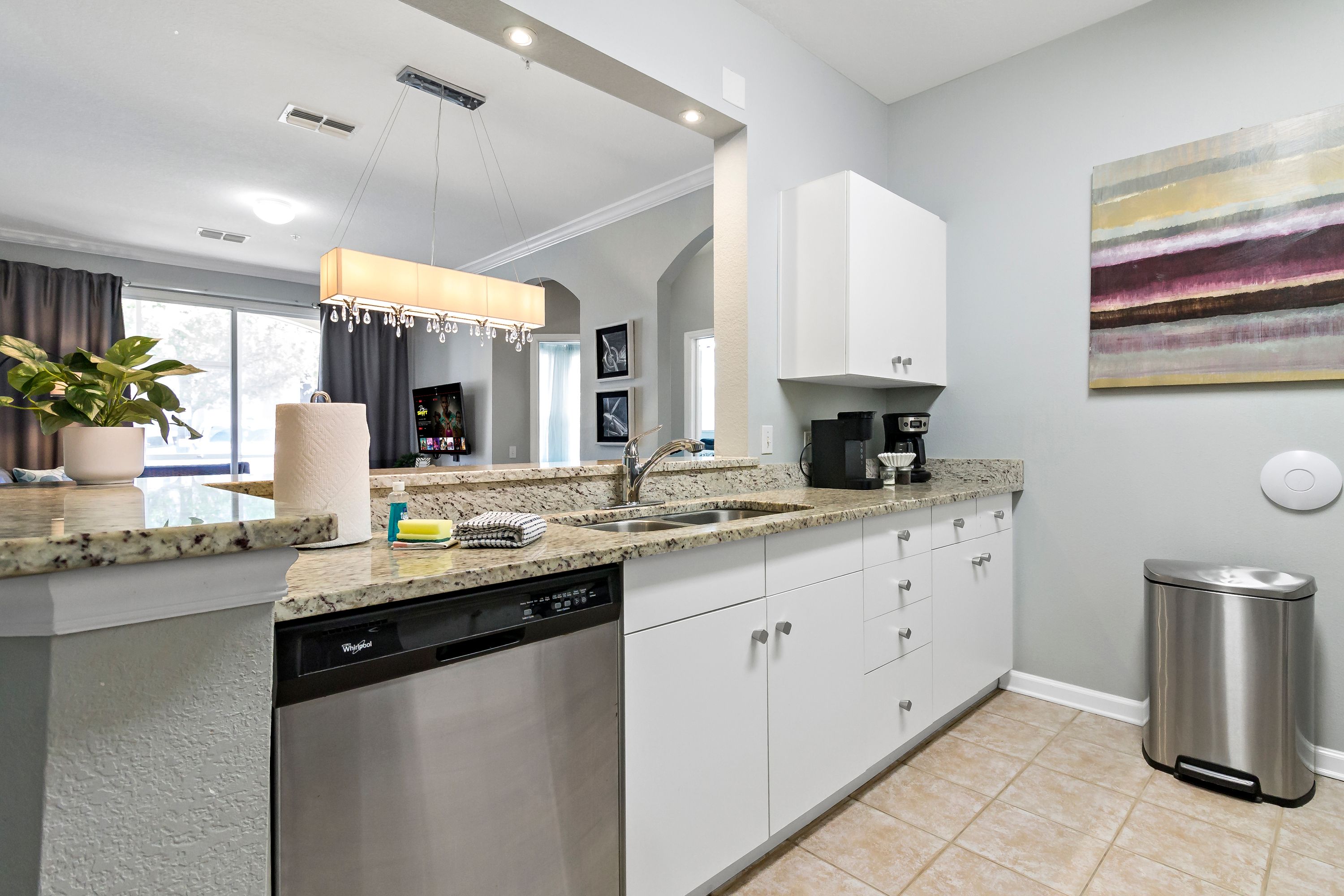 Glenda's Alcove in Windsor Palms (ground floor)